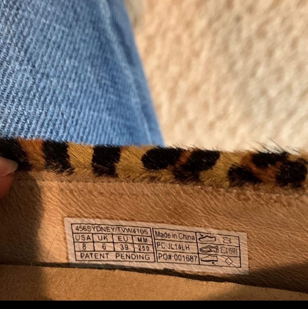 Vionic Leopard Driving Moc - Picture 5 of 8